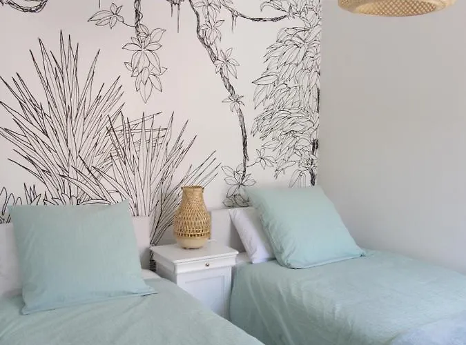 Appartement Les Cigales Rez De Jardin A 10Mn Des Plus Belles Plages