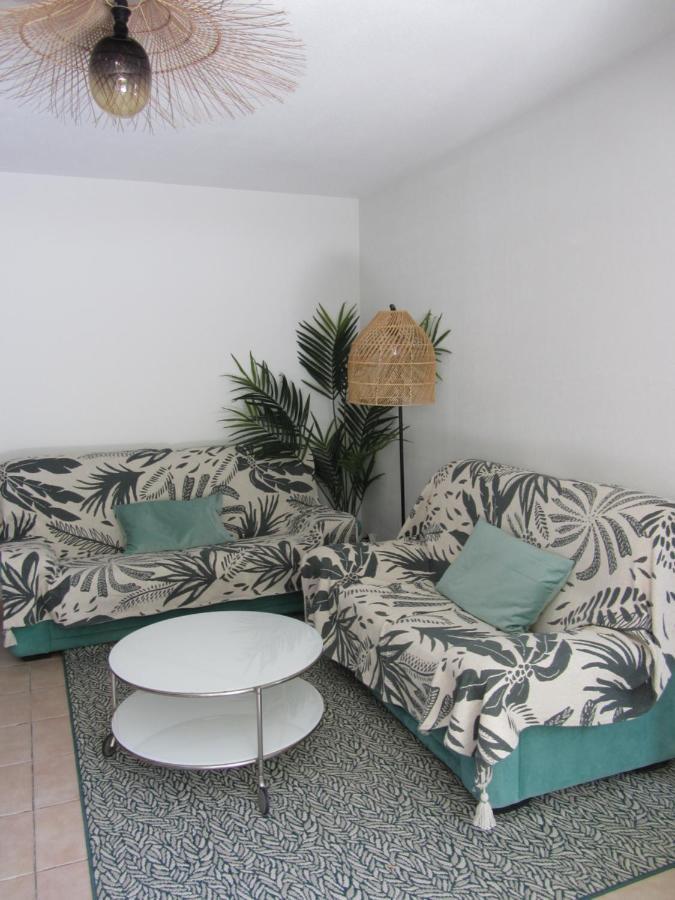 Les Cigales Rez De Jardin A 10mn Des Belles Plages Apartment Hyeres